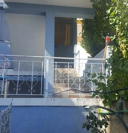 Guest house Garsoniere Me Qera Durres
