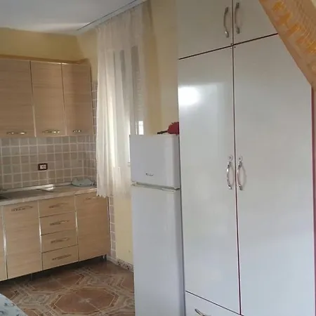 Garsoniere Me Qera Guest house