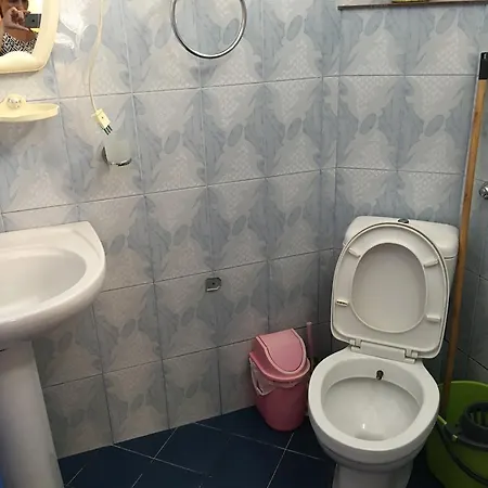 Garsoniere Me Qera Guest house 2*